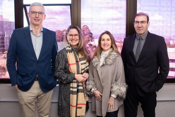 Sandro Trescastro Bergue, Cinara Vila, Fernanda Nunes e Vanir de Mattos participaram da solenidade